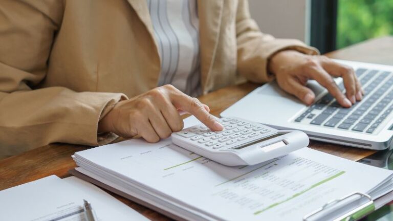 Flat tax ou barème progressif : quelle option choisir pour ses investissements ?